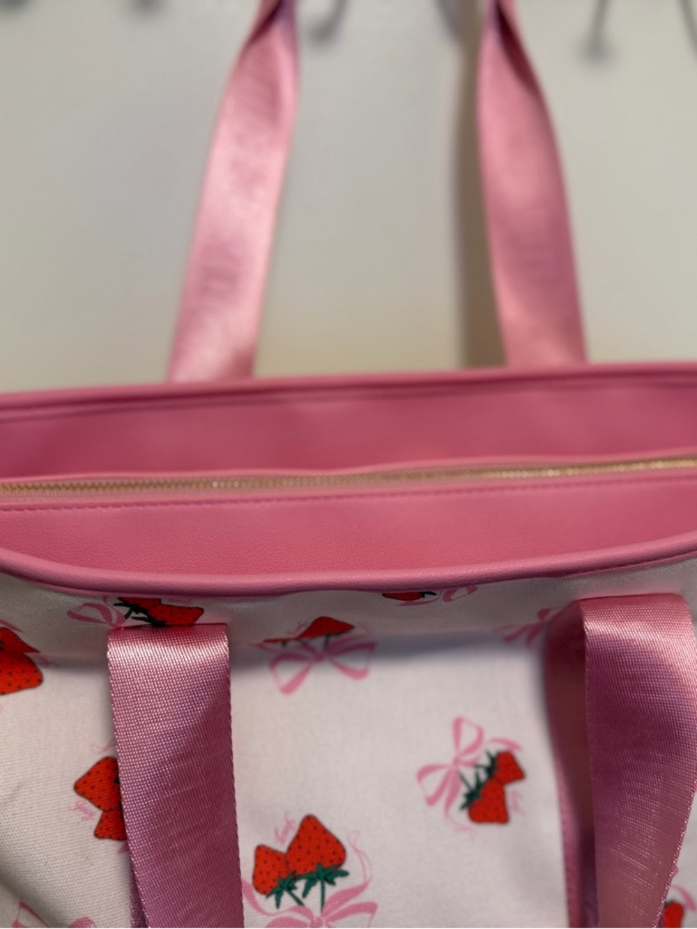 Juicy Couture Retro Strawberry Festival Tote NWT - Picture 3 of 14